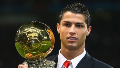 开云·体育官方网站入口-“西甲明星纷纷爆发，带领球队激战正酣”，西甲明星球员名单