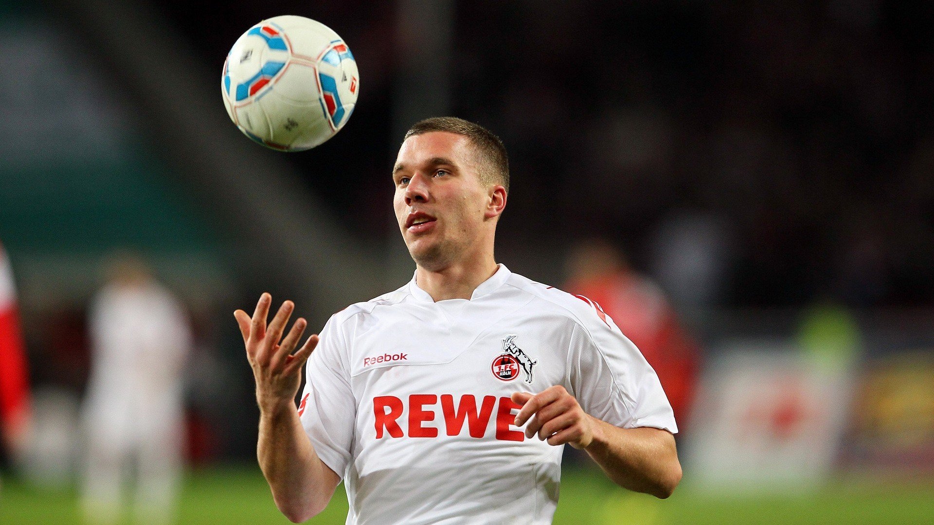 媒体聚焦:名家评论解读赛场战术变化