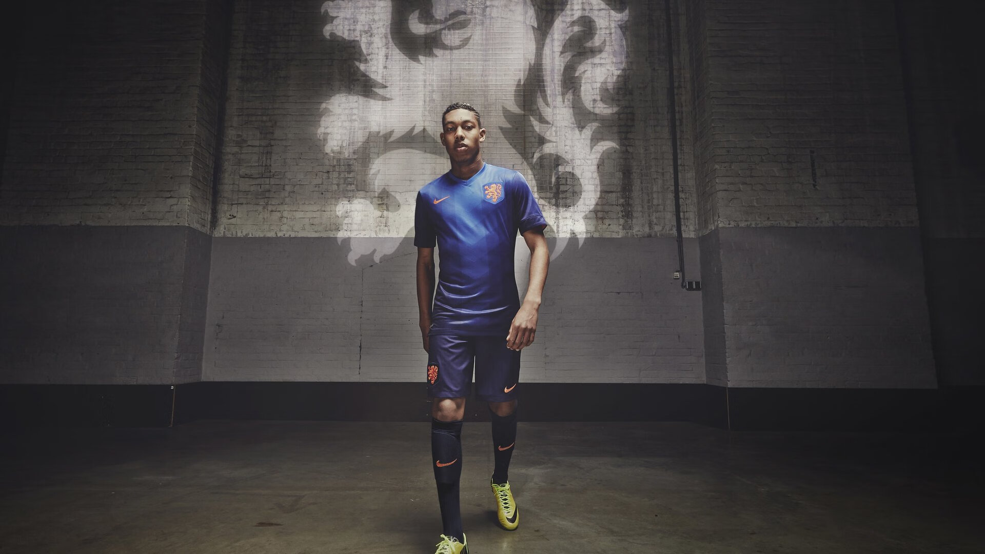 球场内外：球员的公益行动感动千万球迷，打球内场和外场有什么区别